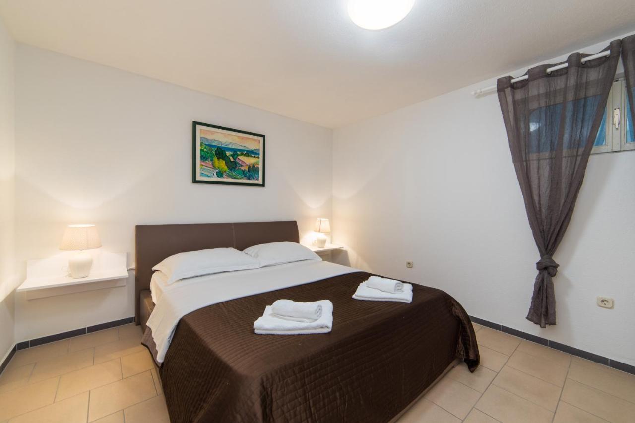 Villa Jadranka Apartments Tučepi Exterior foto